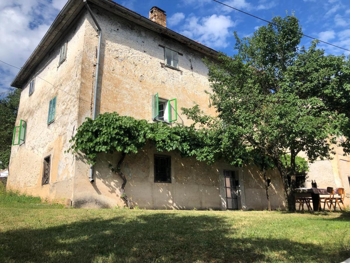 Cultural Monument House Vecchia Villa Otočac Buitenkant foto
