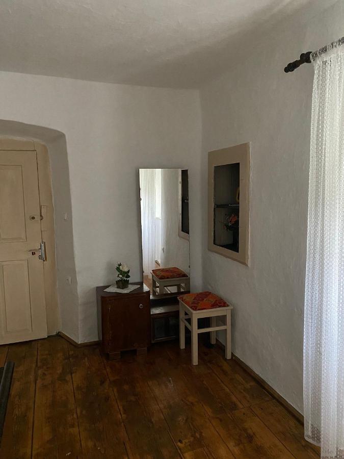 Cultural Monument House Vecchia Villa Otočac Buitenkant foto