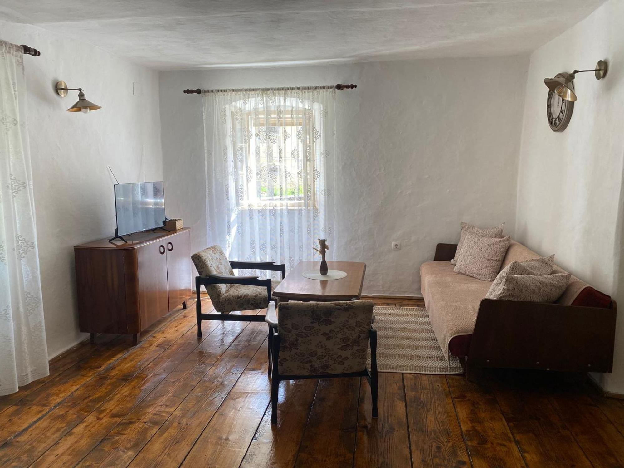 Cultural Monument House Vecchia Villa Otočac Buitenkant foto